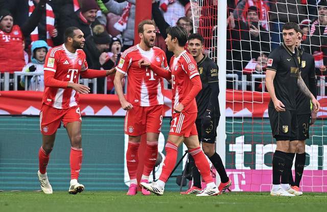 1-2!1.3亿超巨助攻难救主,拜仁主场爆冷,18轮不败金身告破